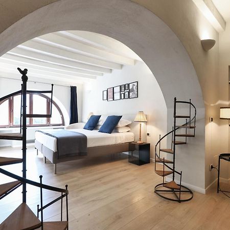 Elegant Rosales Apt. Milan Exterior photo